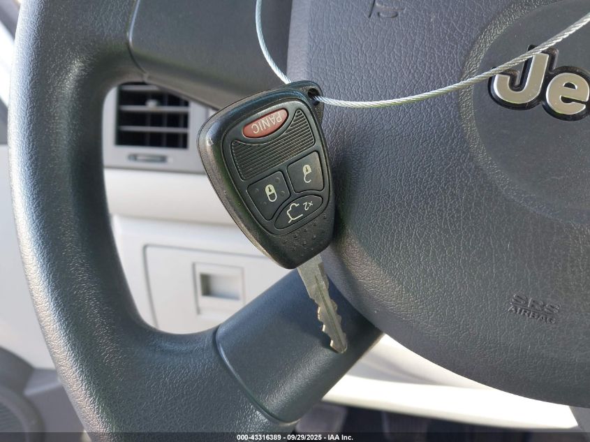 2008 Jeep Liberty Sport VIN: 1J8GN28K88W169105 Lot: 43316389