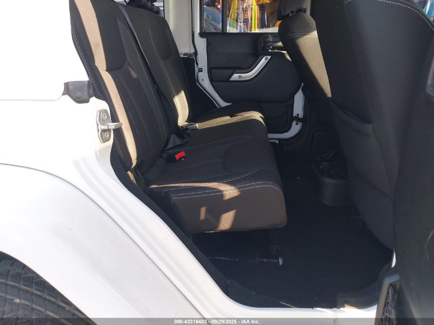 2013 Jeep Wrangler Unlimited Sahara VIN: 1C4BJWEG3DL593016 Lot: 43316403