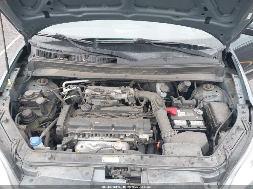 2011 Kia Soul + VIN: KNDJT2A2XB7237838 Lot: 43316414