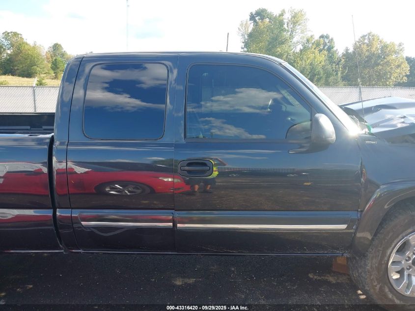 2004 Chevrolet Silverado 1500 Z71 VIN: 1GCEK19T04E319846 Lot: 43316420