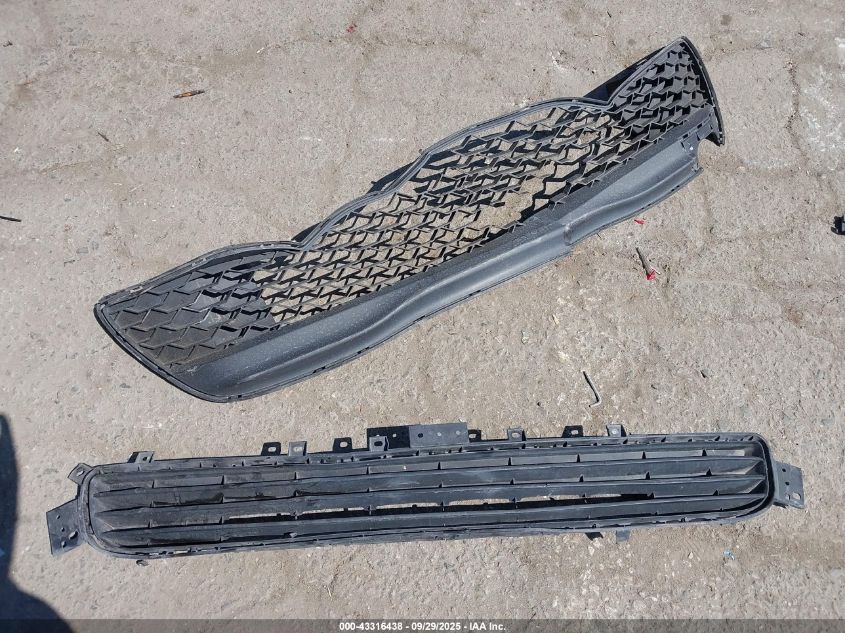 2015 Infiniti Q50 Premium VIN: JN1BV7APXFM355714 Lot: 43316438