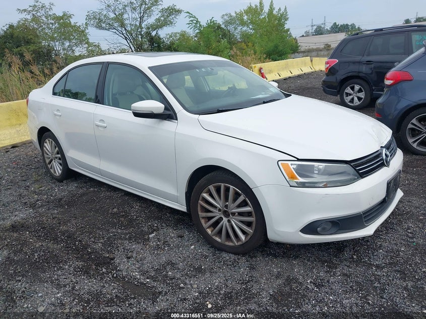 3VWLP7AJ3DM412888 2013 Volkswagen Jetta 2.5L Sel auction photo 1