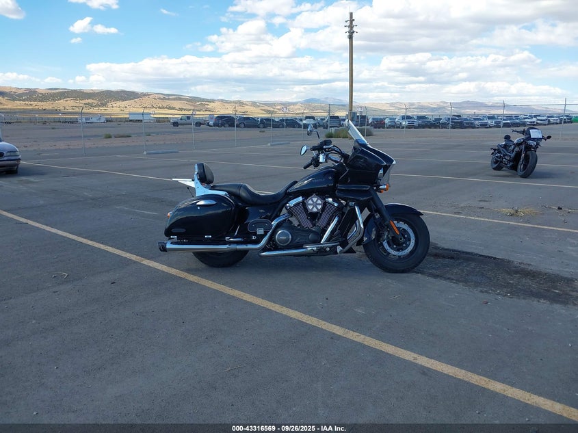 2011 KAWASAKI VN1700 J - JKBVNRJ12BA001351