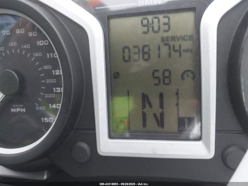 2011 BMW R1200 R VIN: WB1049006BZX96595 Lot: 43316593