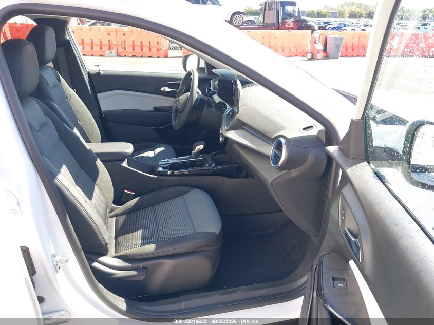 2025 CHEVROLET TRAX FWD LT KL77LHEP4SC224669