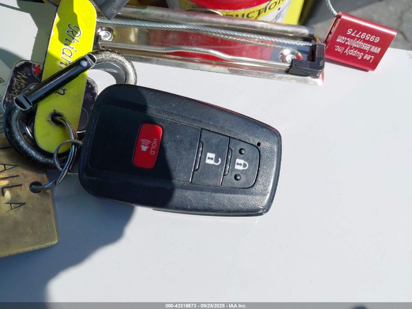 2018 Toyota Prius Two VIN: JTDKBRFU3J3590860 Lot: 43316673