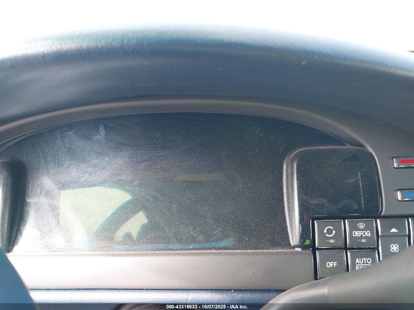 1998 Cadillac Deville Standard VIN: 1G6KD54YXWU711543 Lot: 43316833