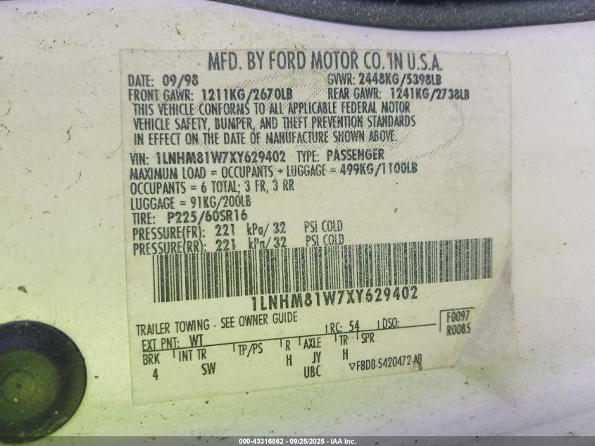 1999 Lincoln Town Car Executive VIN: 1LNHM81W7XY629402 Lot: 43316862