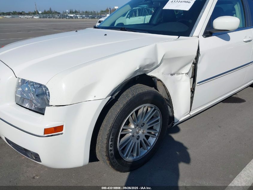 2008 Chrysler 300 Touring VIN: 2C3KA53GX8H230670 Lot: 43316906