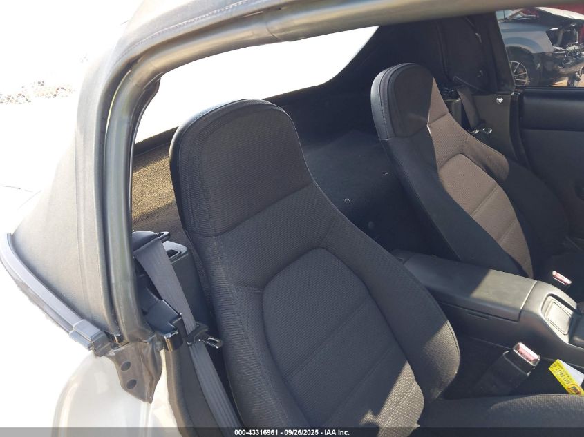 1991 Mazda Mx-5 Miata VIN: JM1NA3518M0217114 Lot: 43316961