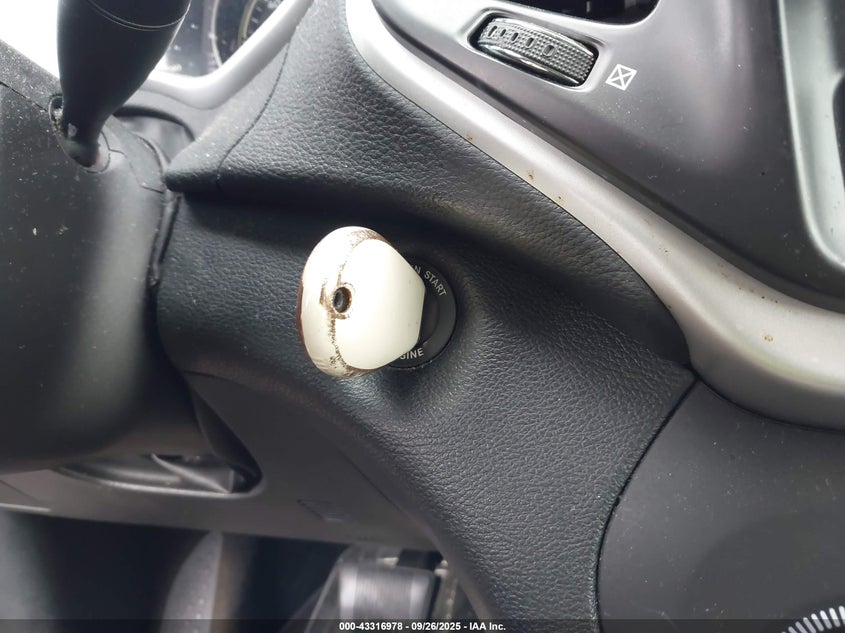 2015 JEEP CHEROKEE SPORT - 1C4PJLAB1FW658087