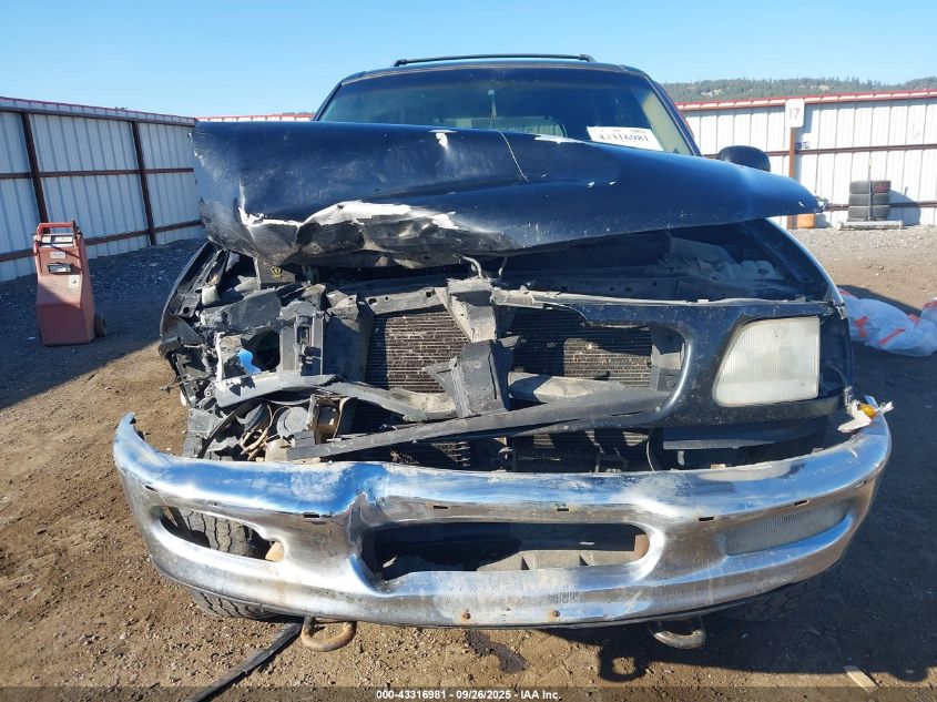 1998 Ford Expedition Eddie Bauer/Xlt VIN: 1FMPU18LXWLB22648 Lot: 43316981