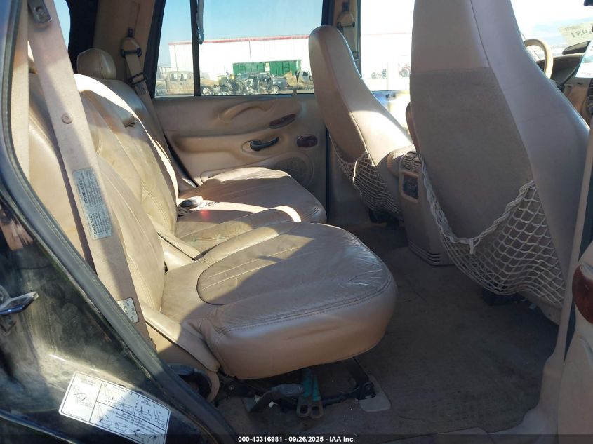 1998 Ford Expedition Eddie Bauer/Xlt VIN: 1FMPU18LXWLB22648 Lot: 43316981