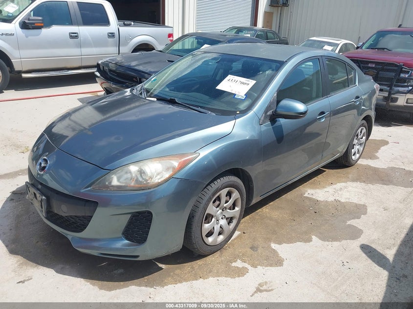 Vin: jm1bl1uf3c1526772, lot: 43811655, mazda mazda3 i sport 20122