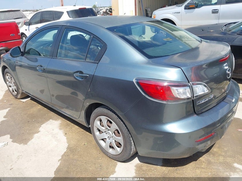 Vin: jm1bl1uf3c1526772, lot: 43811655, mazda mazda3 i sport 20123