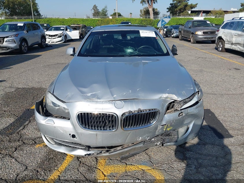 WBAXH5C53DDW15228 2013 BMW 5ER photo no. 12