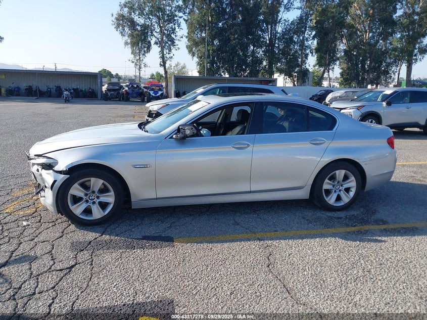 WBAXH5C53DDW15228 2013 BMW 5ER photo no. 14