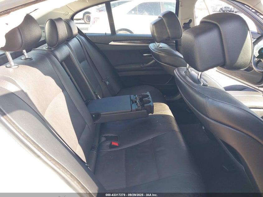 WBAXH5C53DDW15228 2013 BMW 5ER photo no. 8