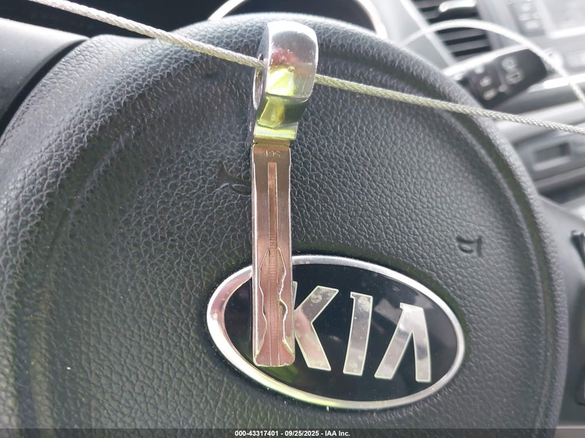 2016 Kia Sedona Lx VIN: KNDMB5C18G6106989 Lot: 43317401