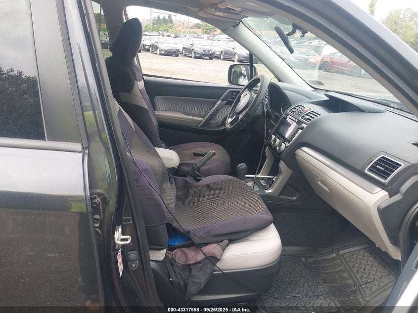 JF2SJAEC1HH488453 2017 Subaru Forester 2.5 2.5i Premium Grey
