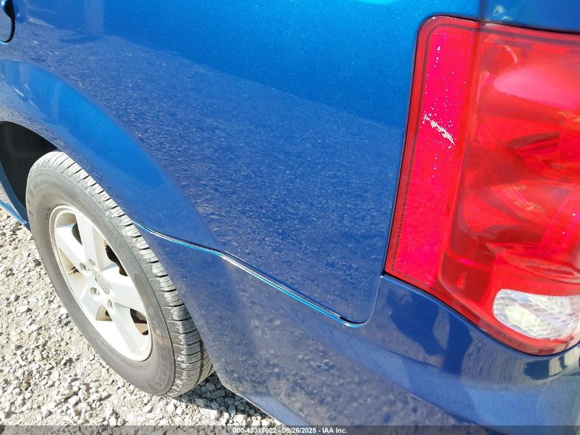 2011 Dodge Grand Caravan Crew VIN: 2D4RN5DG4BR682583 Lot: 43317622