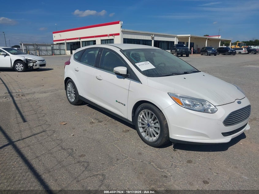 Vin: 1fadp3r40el341415, lot: 43812289, ford focus electric 2014 img_1