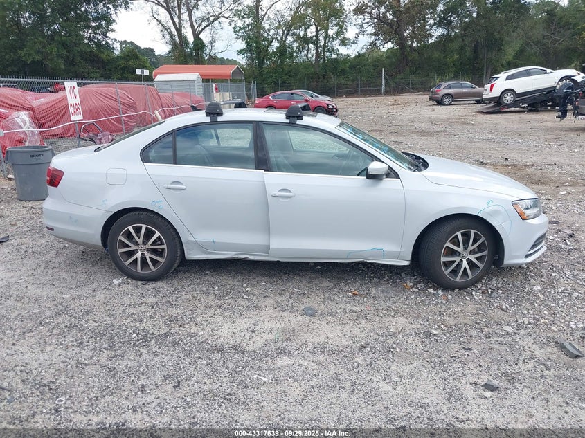 2017 VOLKSWAGEN JETTA 1.4T SE - 3VWDB7AJXHM363696