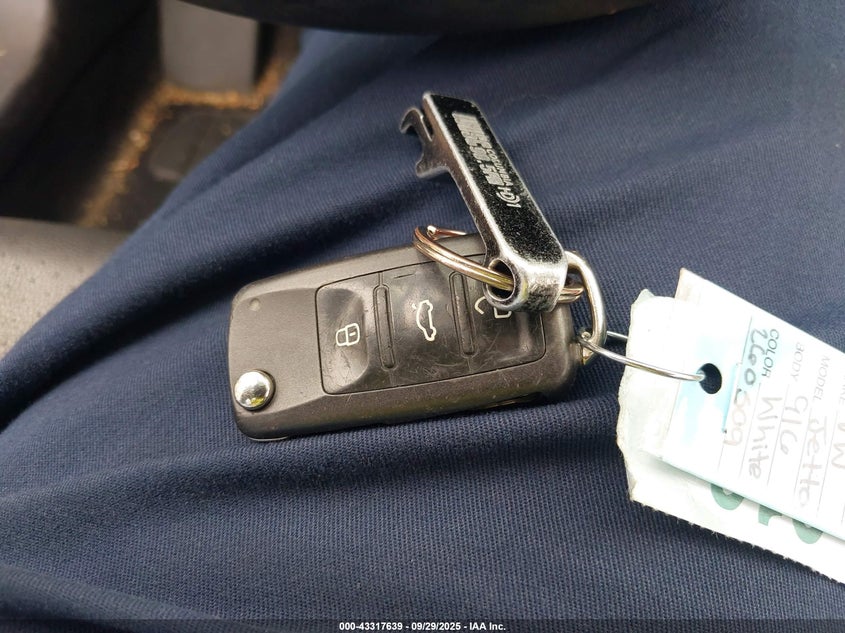 2017 VOLKSWAGEN JETTA 1.4T SE - 3VWDB7AJXHM363696