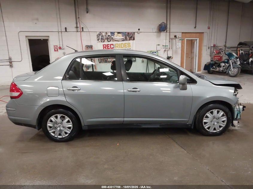 2008 Nissan Versa 1.8S VIN: 3N1BC11E08L452211 Lot: 43317708