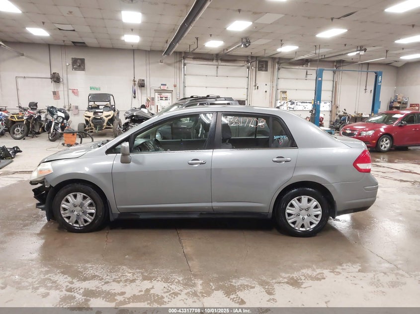 2008 Nissan Versa 1.8S VIN: 3N1BC11E08L452211 Lot: 43317708
