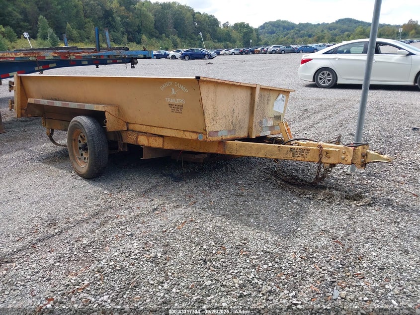 1D9BB0129AP233013 2010 D And E Trailer auction photo 1