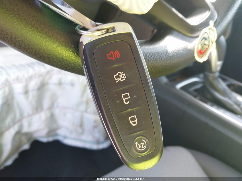 2019 FORD ESCAPE SE - 1FMCU0GD8KUA33474