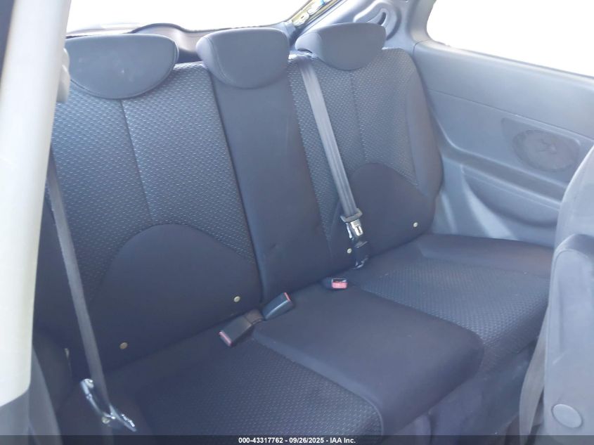 2010 Hyundai Accent Gs VIN: KMHCM3AC1AU162379 Lot: 43317762