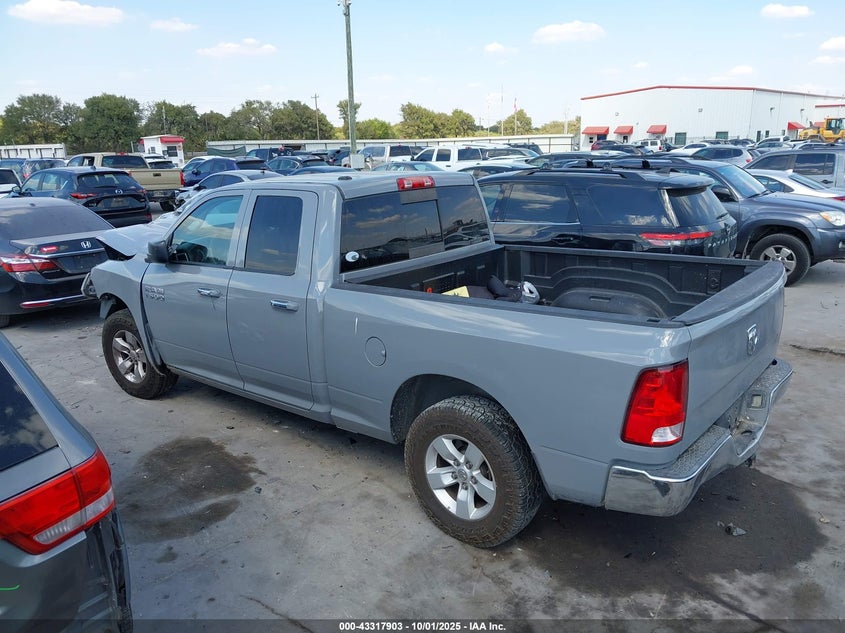 2015 RAM 1500 SLT - 1C6RR6GG8FS512094
