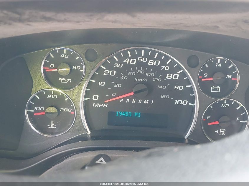 2017 Chevrolet Express Cutaway Work Van VIN: 1GB0GRBFXH1183421 Lot: 43317969