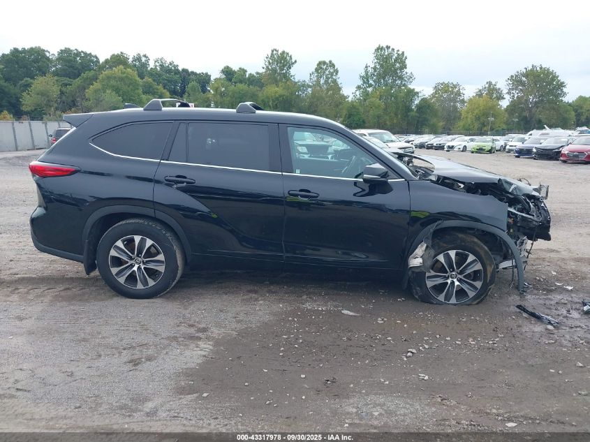 2021 TOYOTA HIGHLANDER XLE - 5TDGZRBH2MS150416