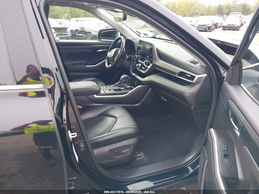 2021 TOYOTA HIGHLANDER XLE - 5TDGZRBH2MS150416