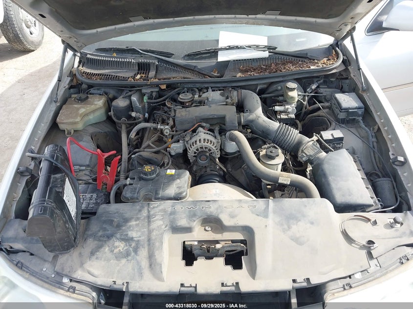 1999 Lincoln Town Car Cartier VIN: 1LNHM83W3XY654925 Lot: 43318030