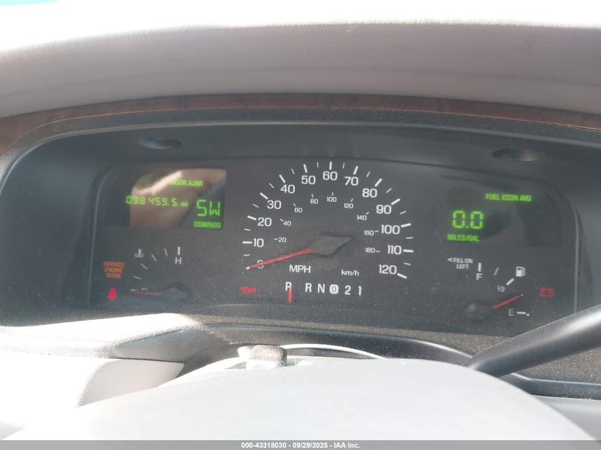 1999 Lincoln Town Car Cartier VIN: 1LNHM83W3XY654925 Lot: 43318030