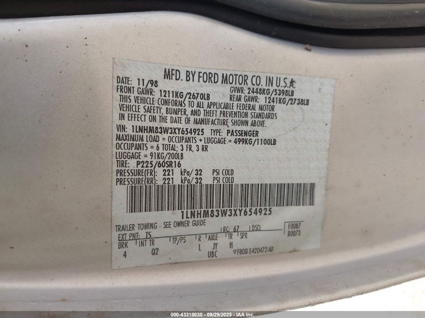 1999 Lincoln Town Car Cartier VIN: 1LNHM83W3XY654925 Lot: 43318030