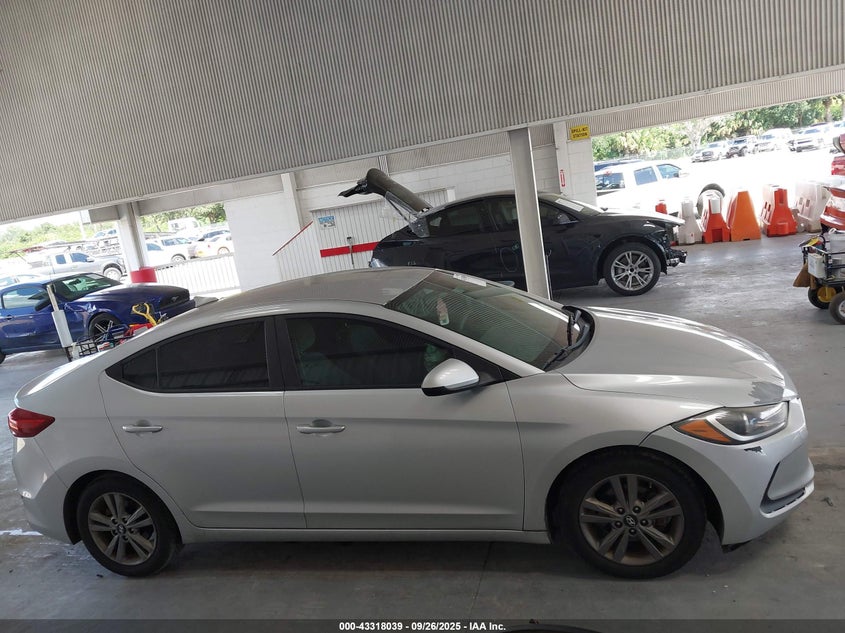 2018 HYUNDAI ELANTRA SEL 5NPD84LF0JH253728