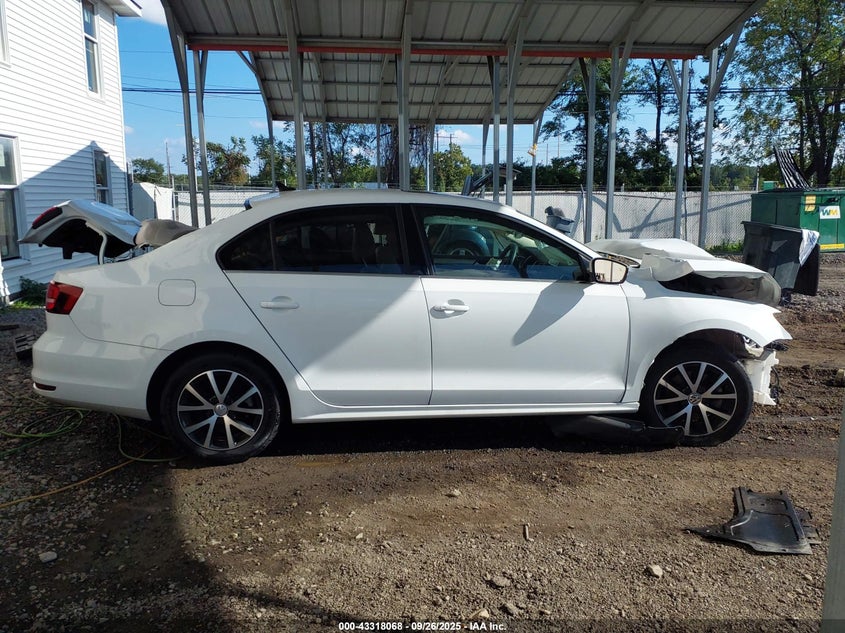 2018 VOLKSWAGEN JETTA 1.4T SE/1.4T WOLFSBURG EDITION 3VWDB7AJXJM240793