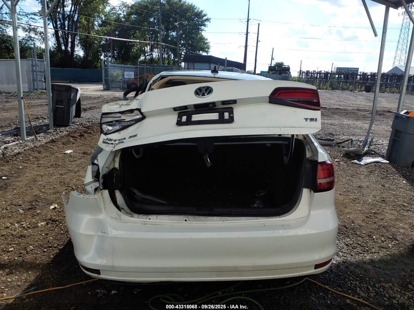 2018 VOLKSWAGEN JETTA 1.4T SE/1.4T WOLFSBURG EDITION 3VWDB7AJXJM240793