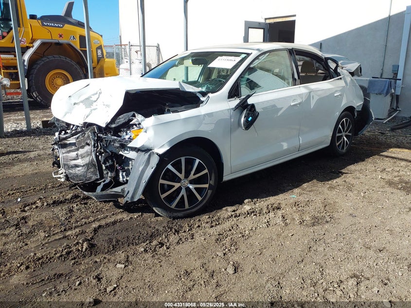 2018 VOLKSWAGEN JETTA 1.4T SE/1.4T WOLFSBURG EDITION 3VWDB7AJXJM240793