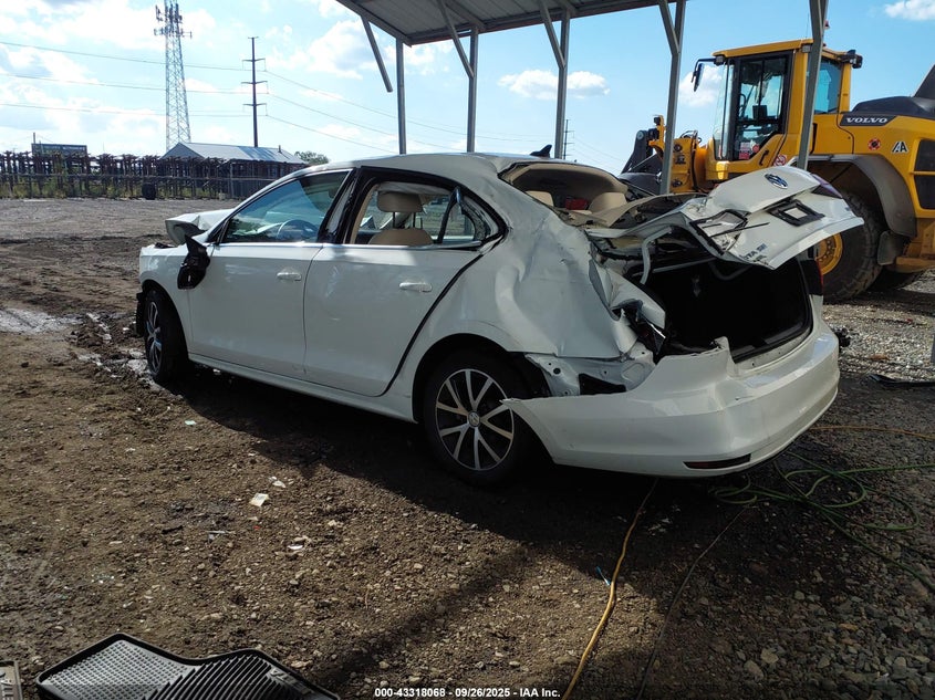 2018 VOLKSWAGEN JETTA 1.4T SE/1.4T WOLFSBURG EDITION 3VWDB7AJXJM240793