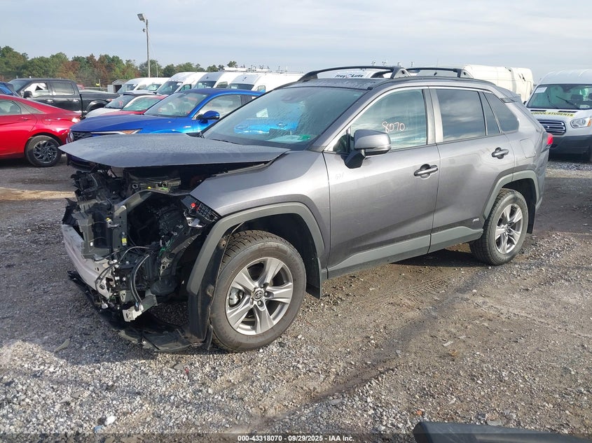 VIN 4T3RWRFV5RU129003 2024 TOYOTA RAV4 HYBRID XLE