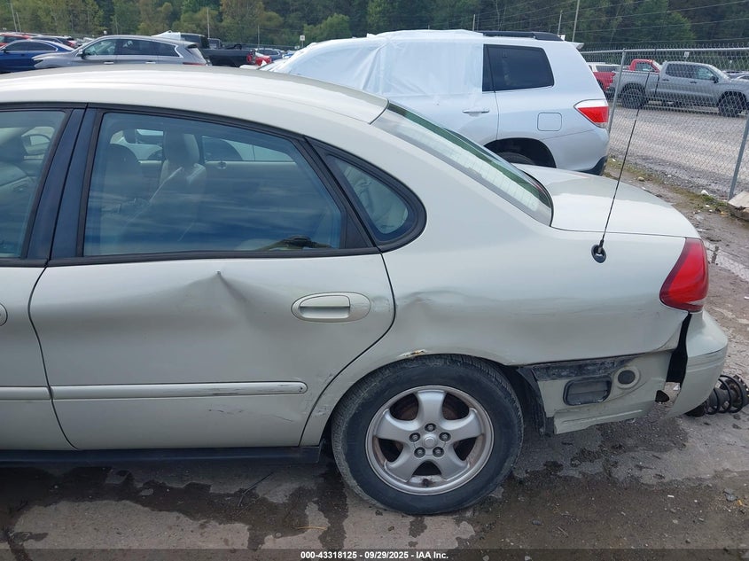 2004 Ford Taurus Ses VIN: 1FAHP55S54G179290 Lot: 43318125