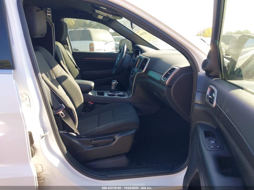 1C4RJFAGXJC504400 2018 JEEP GRAND CHEROKEE photo no. 5