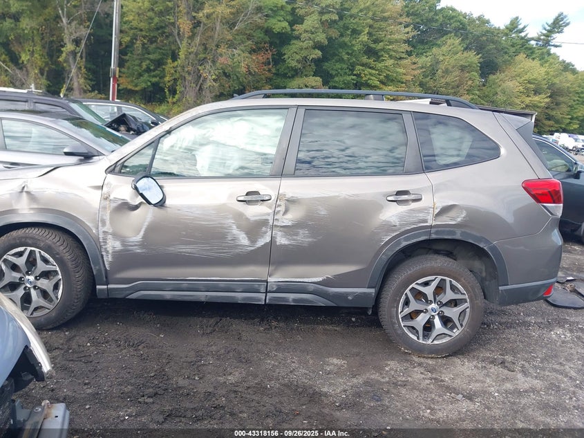 2019 SUBARU FORESTER PREMIUM - JF2SKAEC4KH476947