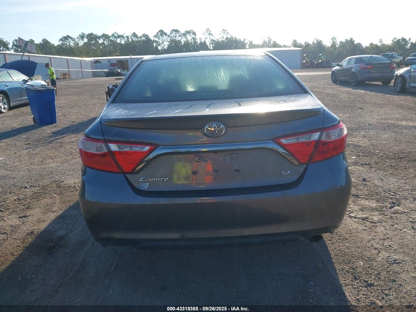 2015 Toyota Camry Se VIN: 4T1BF1FK0FU889580 Lot: 43318385